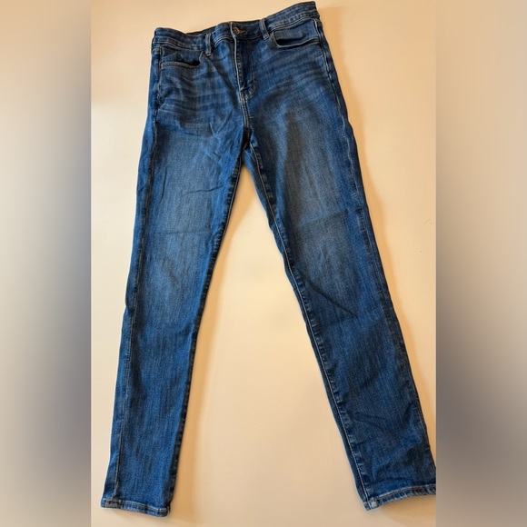 American Eagle Outfitters Denim - American Eagle Super High Rise Jegging